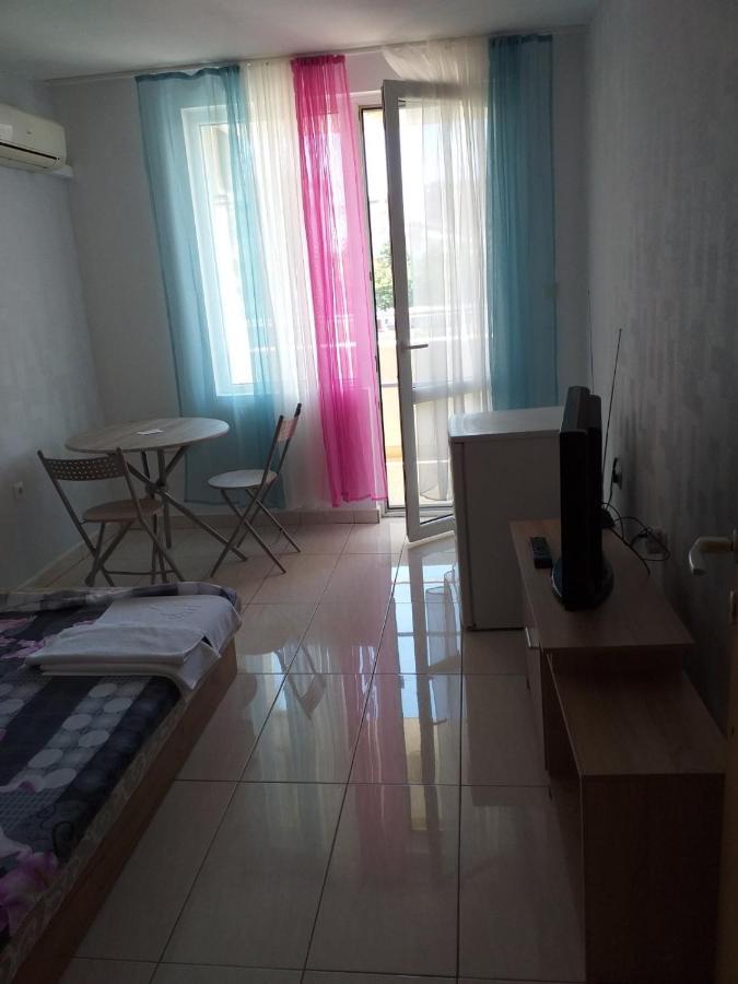 Apartamenti Ivaia 2 바르나 외부 사진